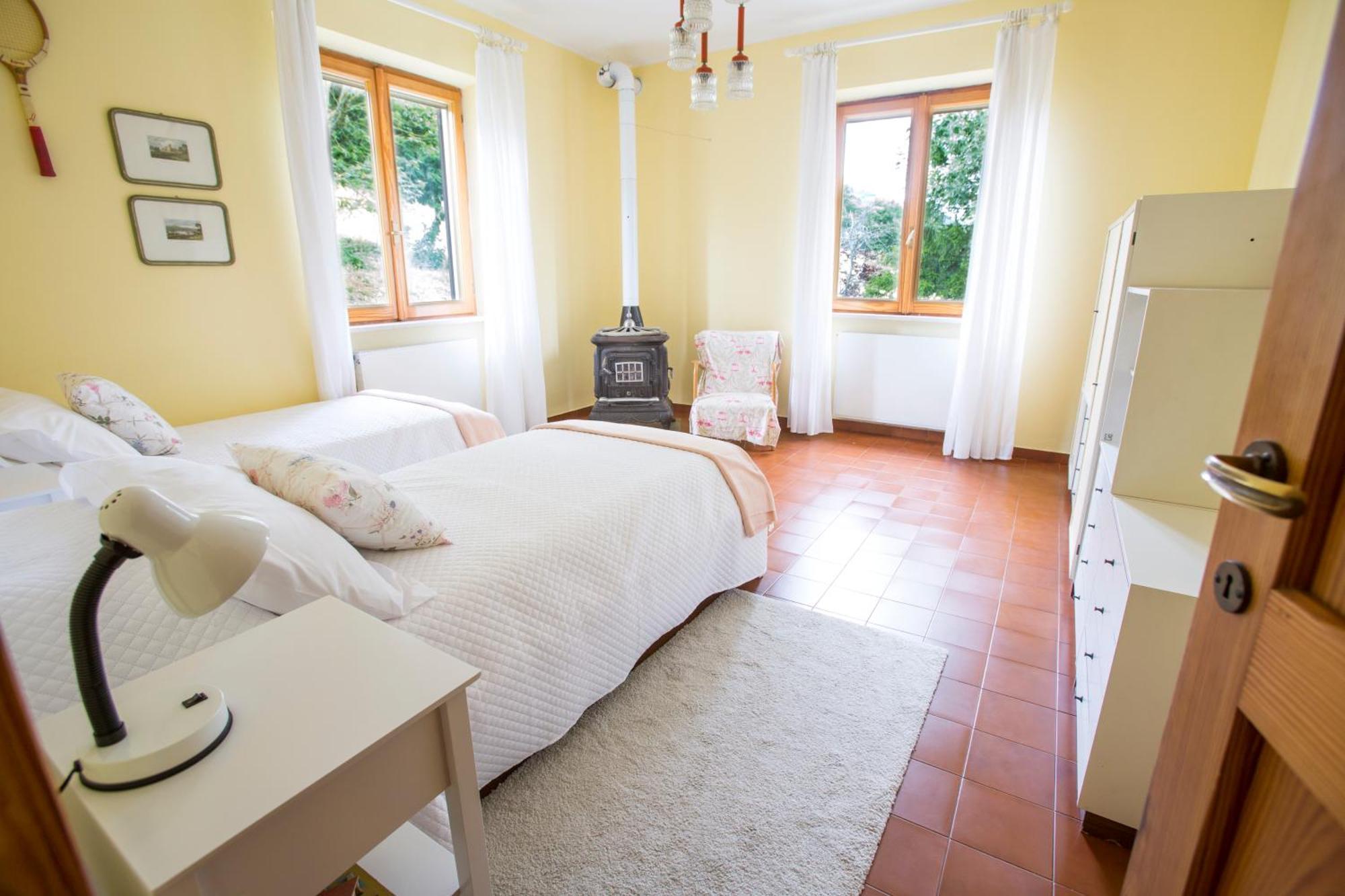 Casa Del Bosco - Vista Mozzafiato & Parco 4 Ettari Bobbio Exterior foto